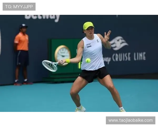 网球赛场风云再起 新星崭露头角旧将退役引发关注