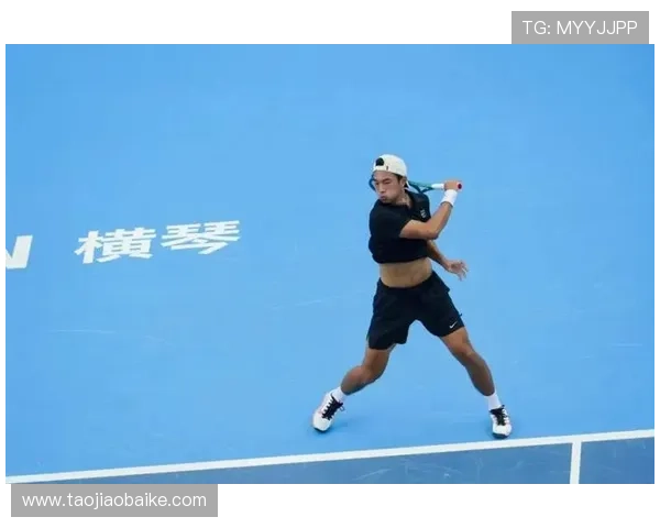 新赛季网球赛场风云再起名将回归新星崛起引发全球关注与激战焦点 新赛季网球赛场风云再起名将回归新星崛起引发全球关注与激战焦点