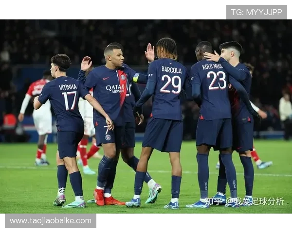 梅西携手内马尔登场 巴黎圣日耳曼新赛季豪华阵容亮相